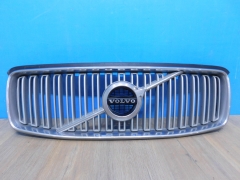 Решетка радиатора Volvo XC90 2015-