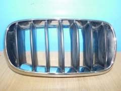 Решетка радиатора правая BMW X5 F15 2013-2018