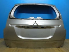Дверь багажника Mitsubishi Pajero 2015